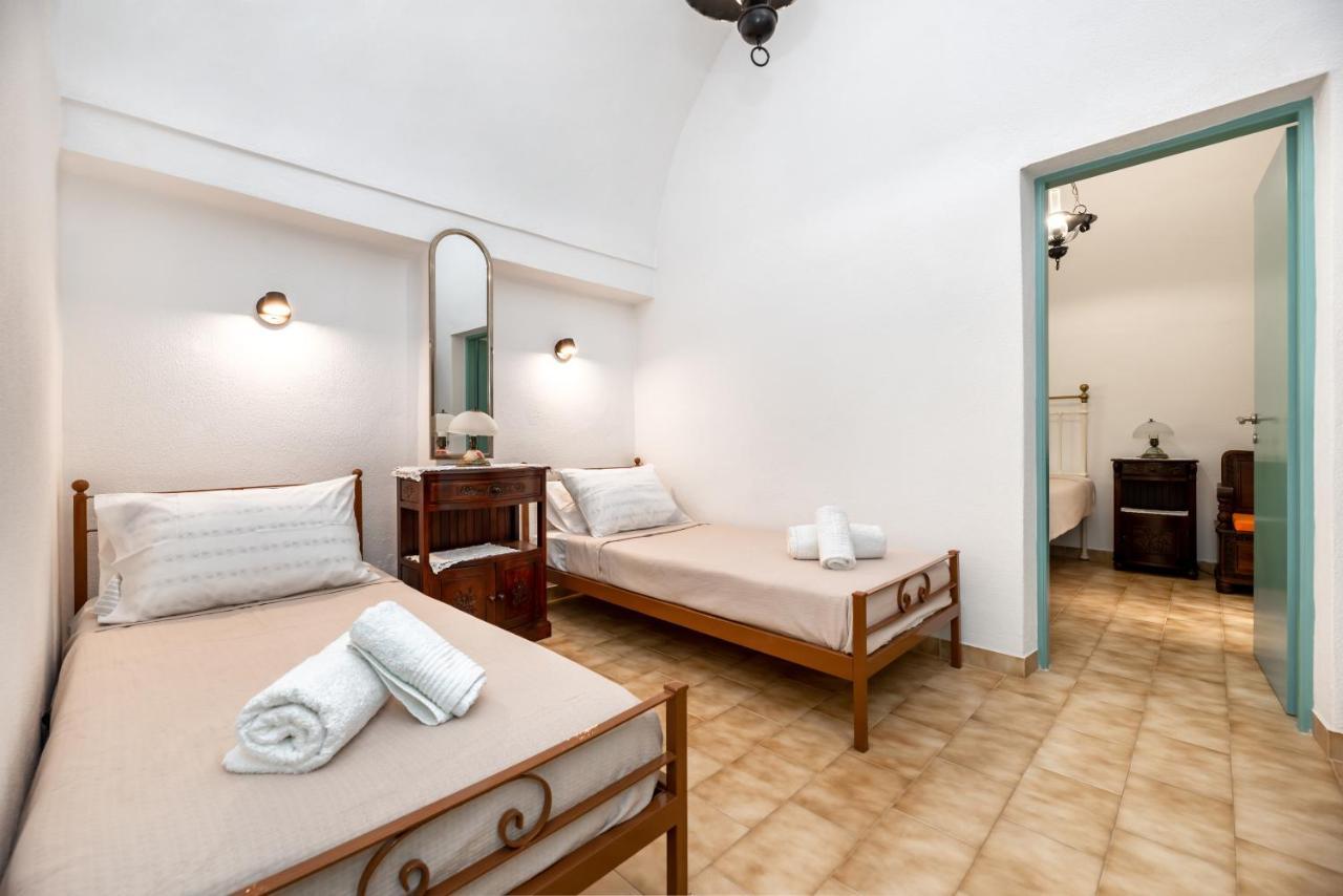 Authentic Santorinian Home Experience Φηρά Εξωτερικό φωτογραφία