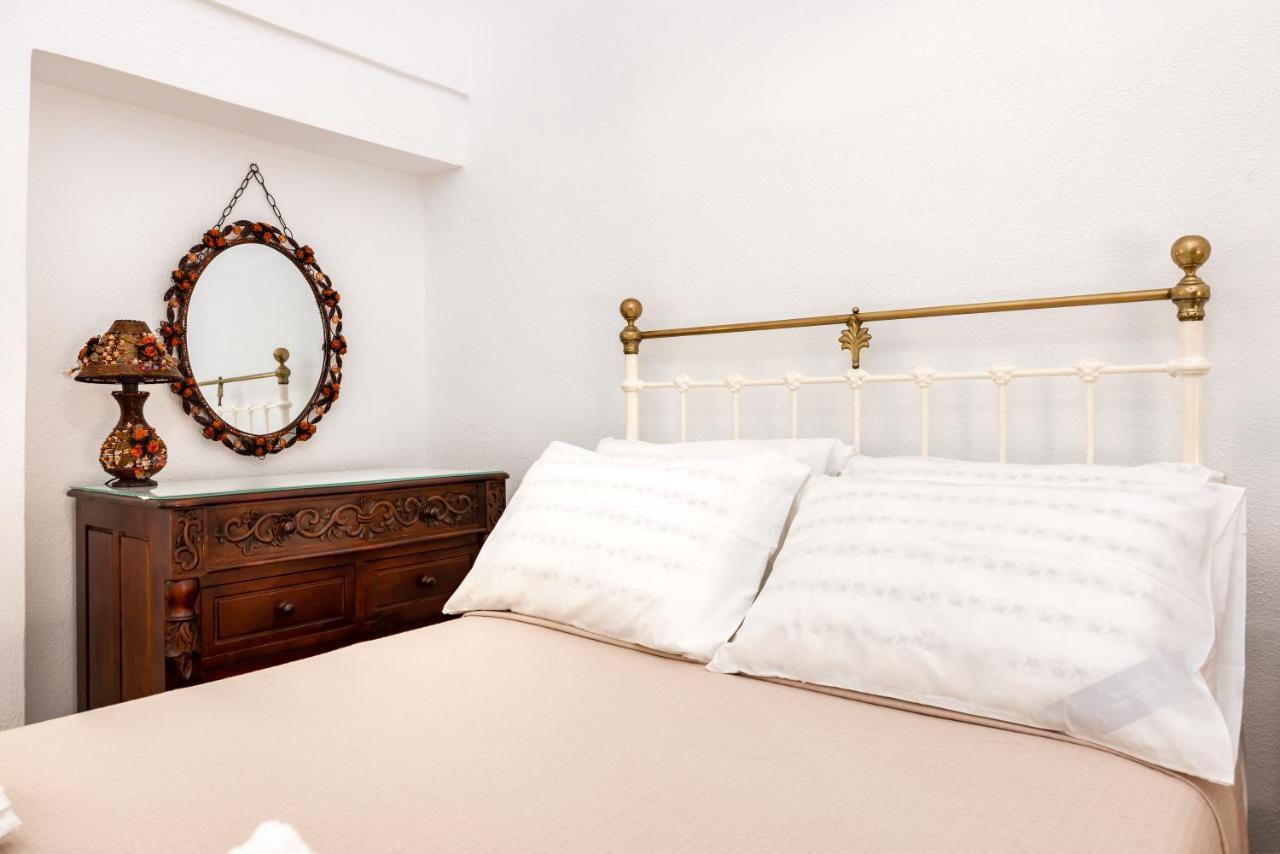 Authentic Santorinian Home Experience Φηρά Εξωτερικό φωτογραφία